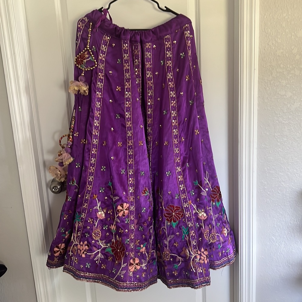 Purple Lehenga - Picture 8 of 9